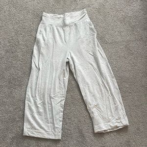 Athleta cropped casual pants